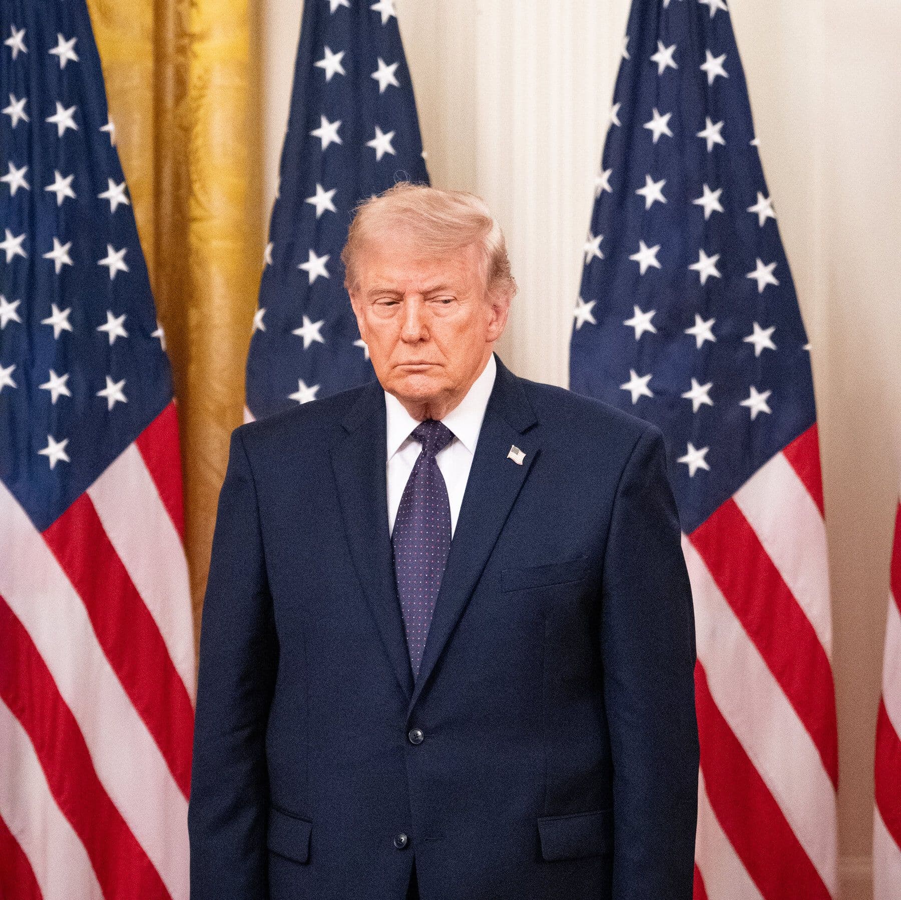 Trump, Defiant After Bad Week, Pushes Ahead on Politically Unpopular Ideas