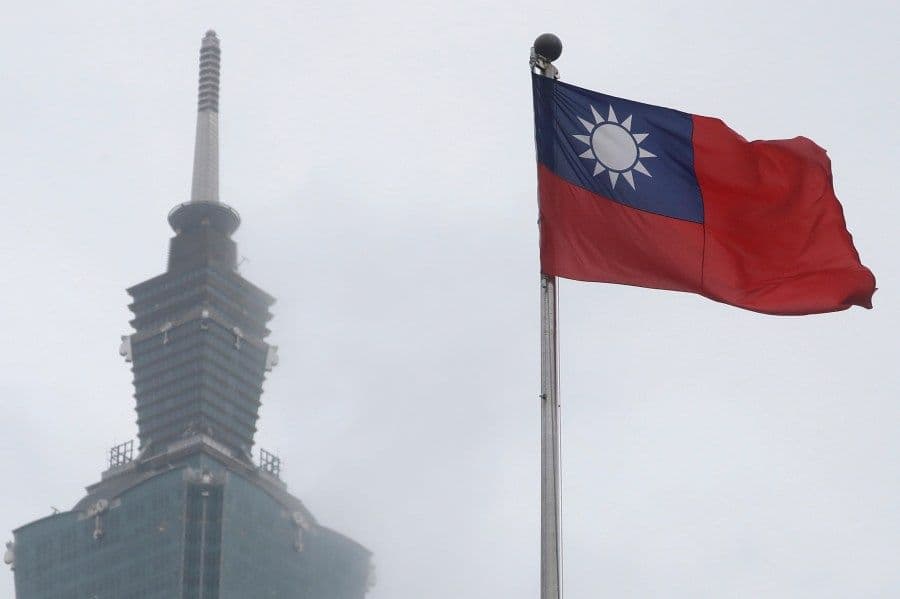 Taiwan: No word from US on any weapons sale pause