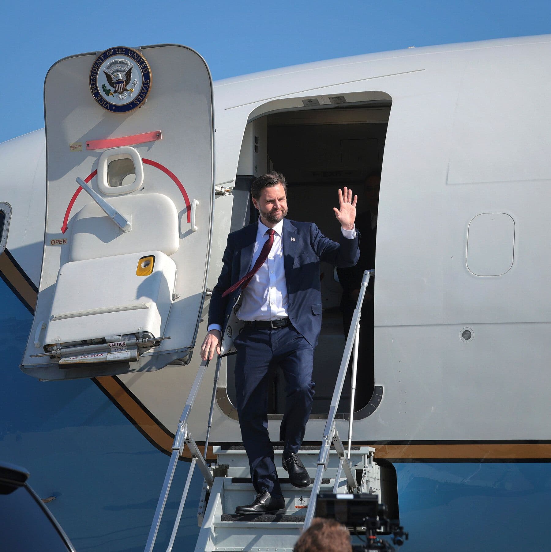 Vance Heads to New Talks With Iran. At Stake: Peace and His Own Standing.