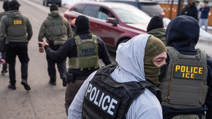 Appeals court blocks California law requiring ICE show visible ID